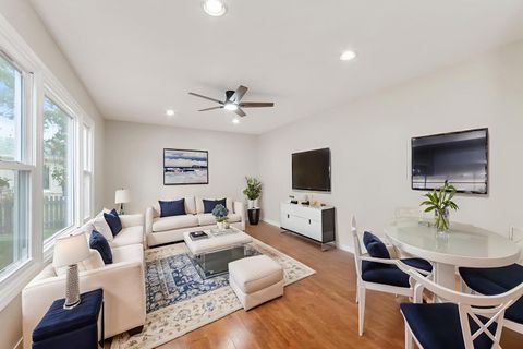 Tiny photo for 427 Bradford Place, Bolingbrook, IL 60490 (MLS # 12509105)