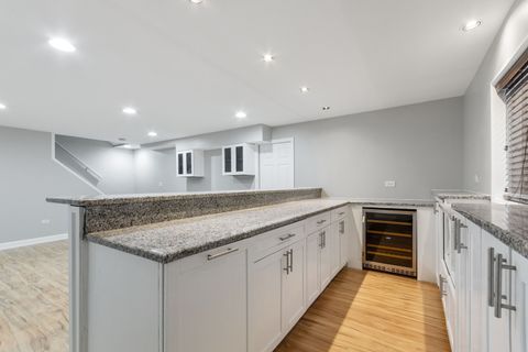 Tiny photo for 427 Bradford Place, Bolingbrook, IL 60490 (MLS # 12509105)