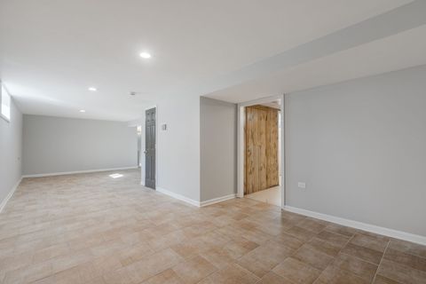 Tiny photo for 723 Balmoral Avenue, Westchester, IL 60154 (MLS # 12477255)