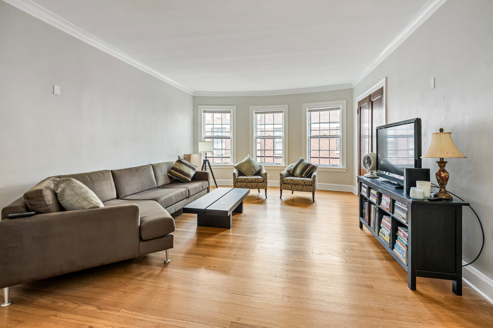 356 Ridge Avenue 6-3