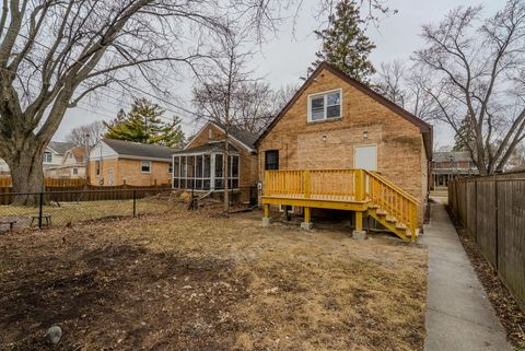 Tiny photo for 6015 Crain Street, Morton Grove, IL 60053 (MLS # 12584374)