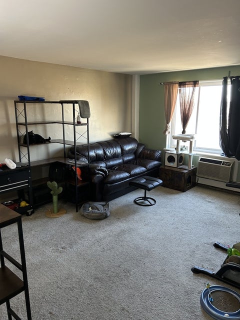 Tiny photo for 1500 ROBIN Circle #314, Hoffman Estates, IL 60169 (MLS # 12580519)