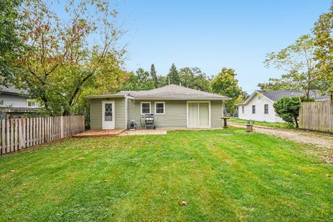Tiny photo for 27630 N Hickory Street, Island Lake, IL 60042 (MLS # 12516151)