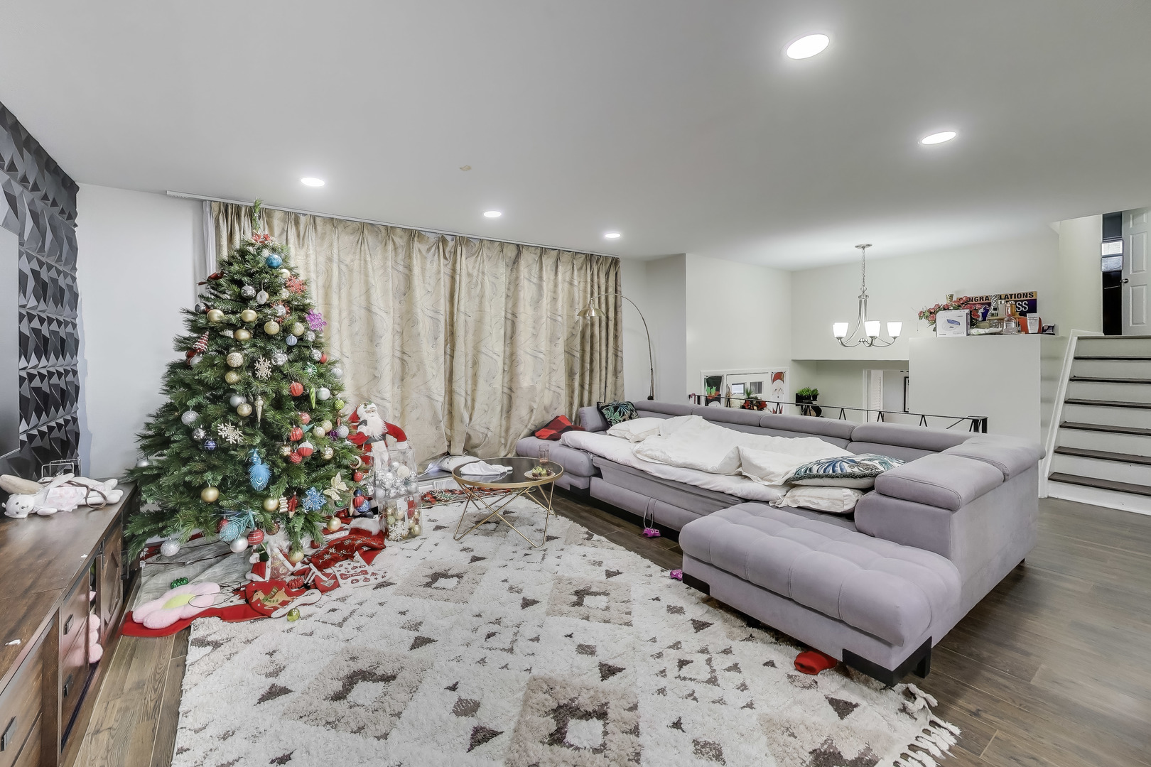 1437 E Michele Drive