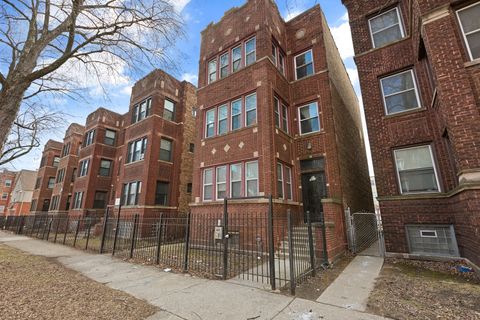1517 E 67th Place Chicago IL 60637