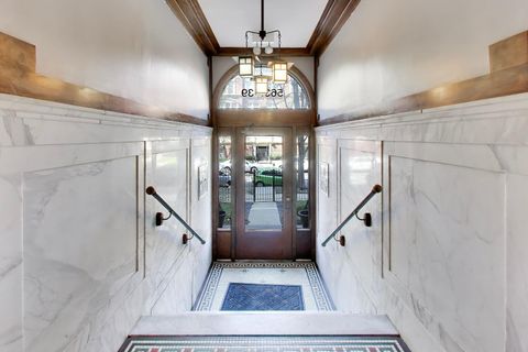 Tiny photo for 5637 N KENMORE Avenue #3, Chicago, IL 60660 (MLS # 12614603)