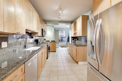 Tiny photo for 5637 N KENMORE Avenue #3, Chicago, IL 60660 (MLS # 12614603)