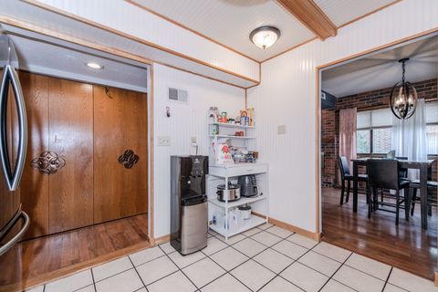 Tiny photo for 1504 Woodbridge Road #2E, Joliet, IL 60436 (MLS # 12496990)