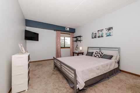 Tiny photo for 1504 Woodbridge Road #2E, Joliet, IL 60436 (MLS # 12496990)