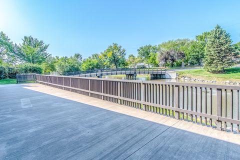 Tiny photo for 1504 Woodbridge Road #2E, Joliet, IL 60436 (MLS # 12496990)