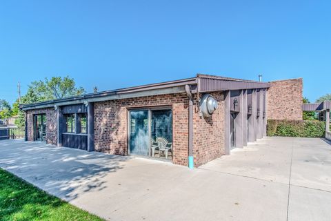 Tiny photo for 1504 Woodbridge Road #2E, Joliet, IL 60436 (MLS # 12496990)