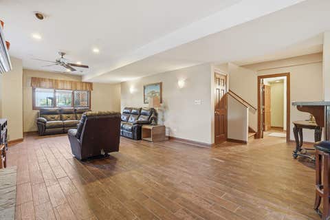 Tiny photo for 5733 W 97th Street, Oak Lawn, IL 60453 (MLS # 12646462)