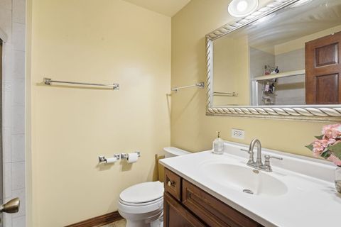 Tiny photo for 5733 W 97th Street, Oak Lawn, IL 60453 (MLS # 12646462)