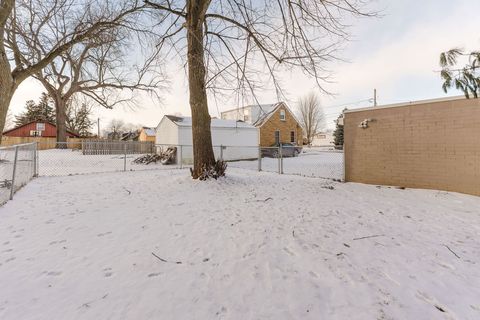 Tiny photo for 225 Sabin Street, Sycamore, IL 60178 (MLS # 12557072)