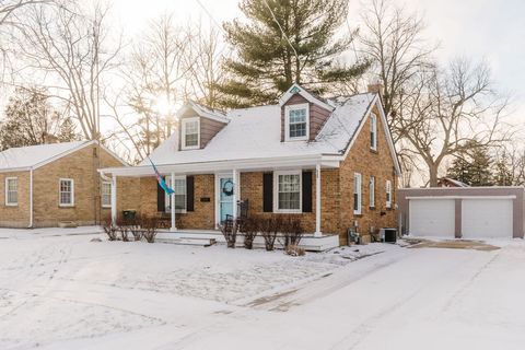 Tiny photo for 225 Sabin Street, Sycamore, IL 60178 (MLS # 12557072)