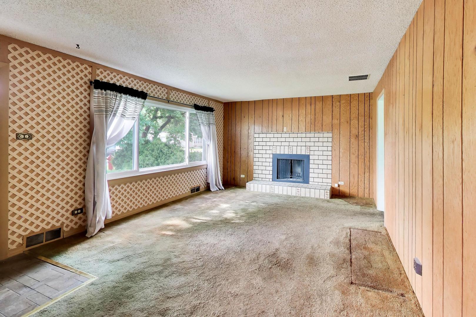 301 N Schubert Street