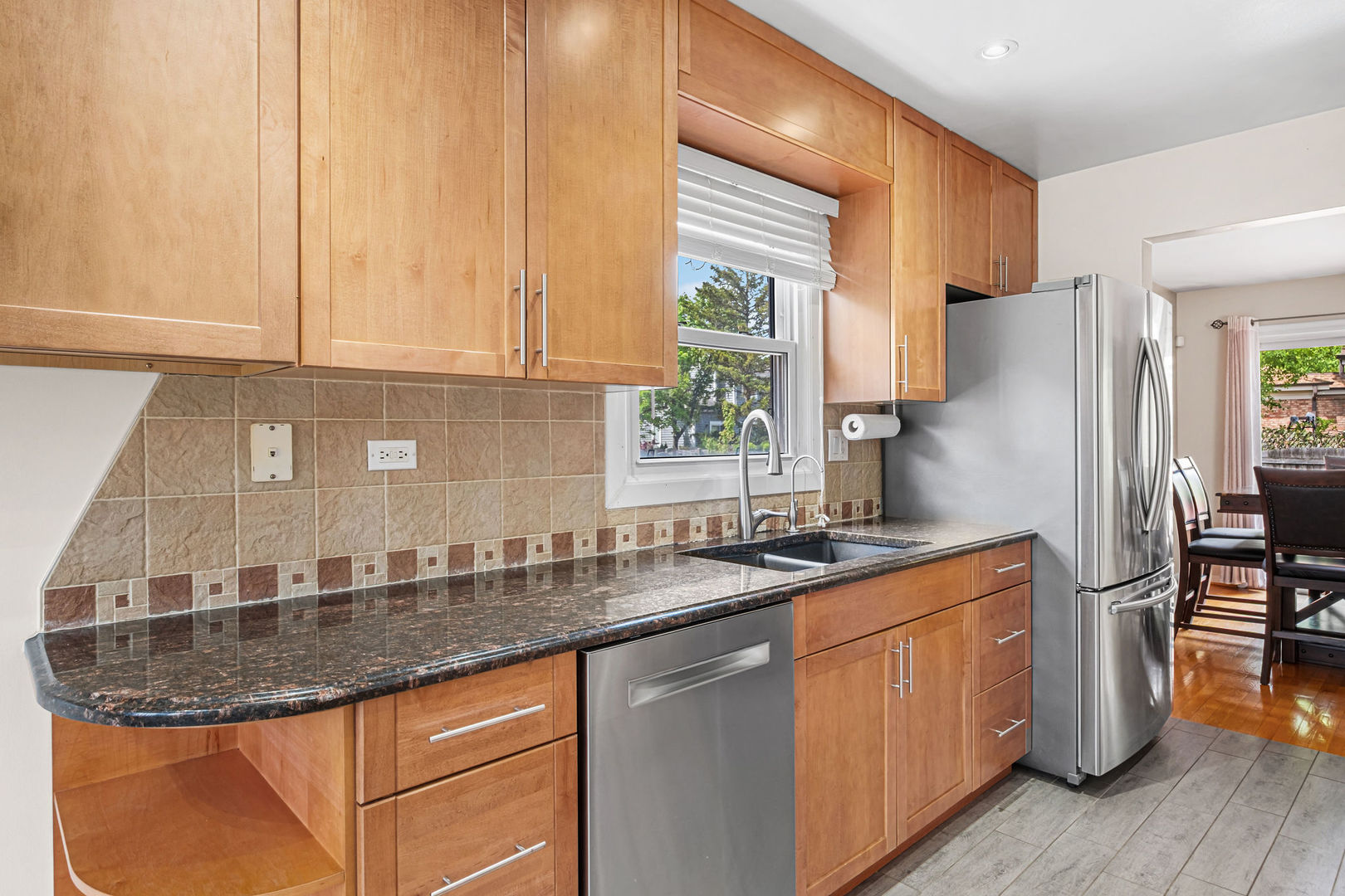 2747 Wilshire Lane