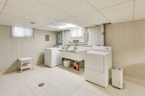 Tiny photo for 5630 N KENTON Avenue, Chicago, IL 60646 (MLS # 12585075)