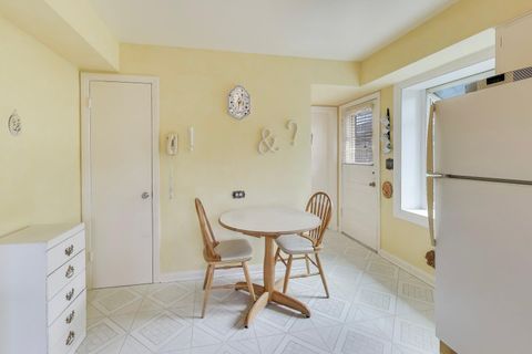 Tiny photo for 5630 N KENTON Avenue, Chicago, IL 60646 (MLS # 12585075)