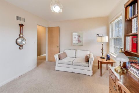 Tiny photo for 5630 N KENTON Avenue, Chicago, IL 60646 (MLS # 12585075)