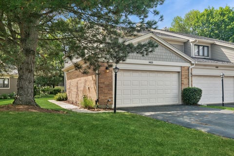 Photo of 1422 James Court, Libertyville, IL 60048 (MLS # 12709366)