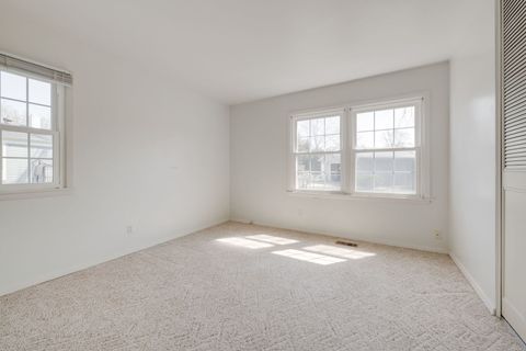 Tiny photo for 4 Barclay Court, Montgomery, IL 60538 (MLS # 12606740)