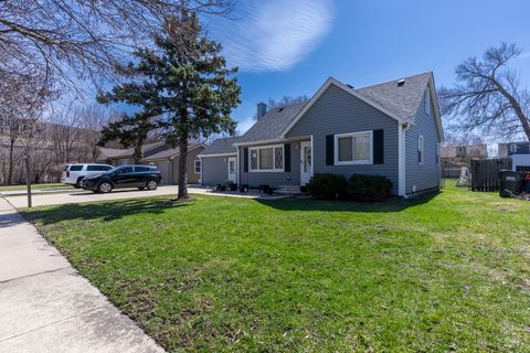 Photo of 6737 104th Place, Chicago Ridge, IL 60415 (MLS # 12605000)