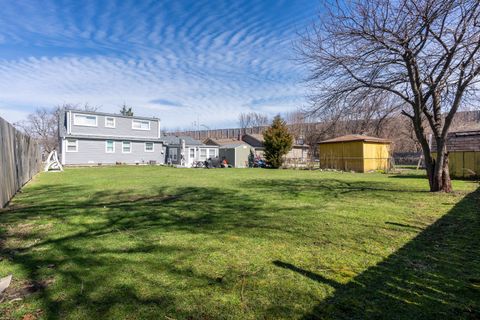 Tiny photo for 6737 104th Place, Chicago Ridge, IL 60415 (MLS # 12605000)