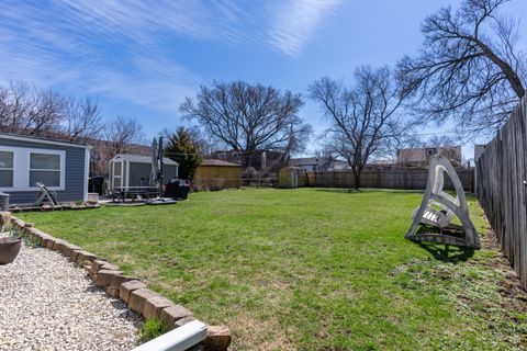 Tiny photo for 6737 104th Place, Chicago Ridge, IL 60415 (MLS # 12605000)