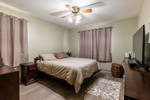 Tiny photo for 6737 104th Place, Chicago Ridge, IL 60415 (MLS # 12605000)