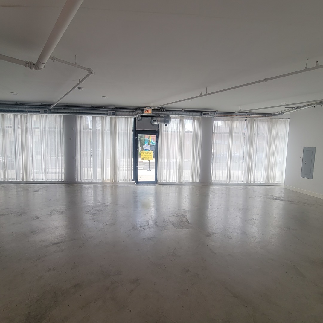 3069 N Milwaukee Avenue