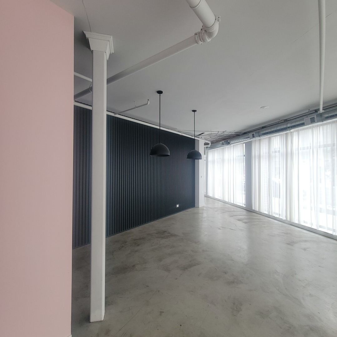 3069 N Milwaukee Avenue