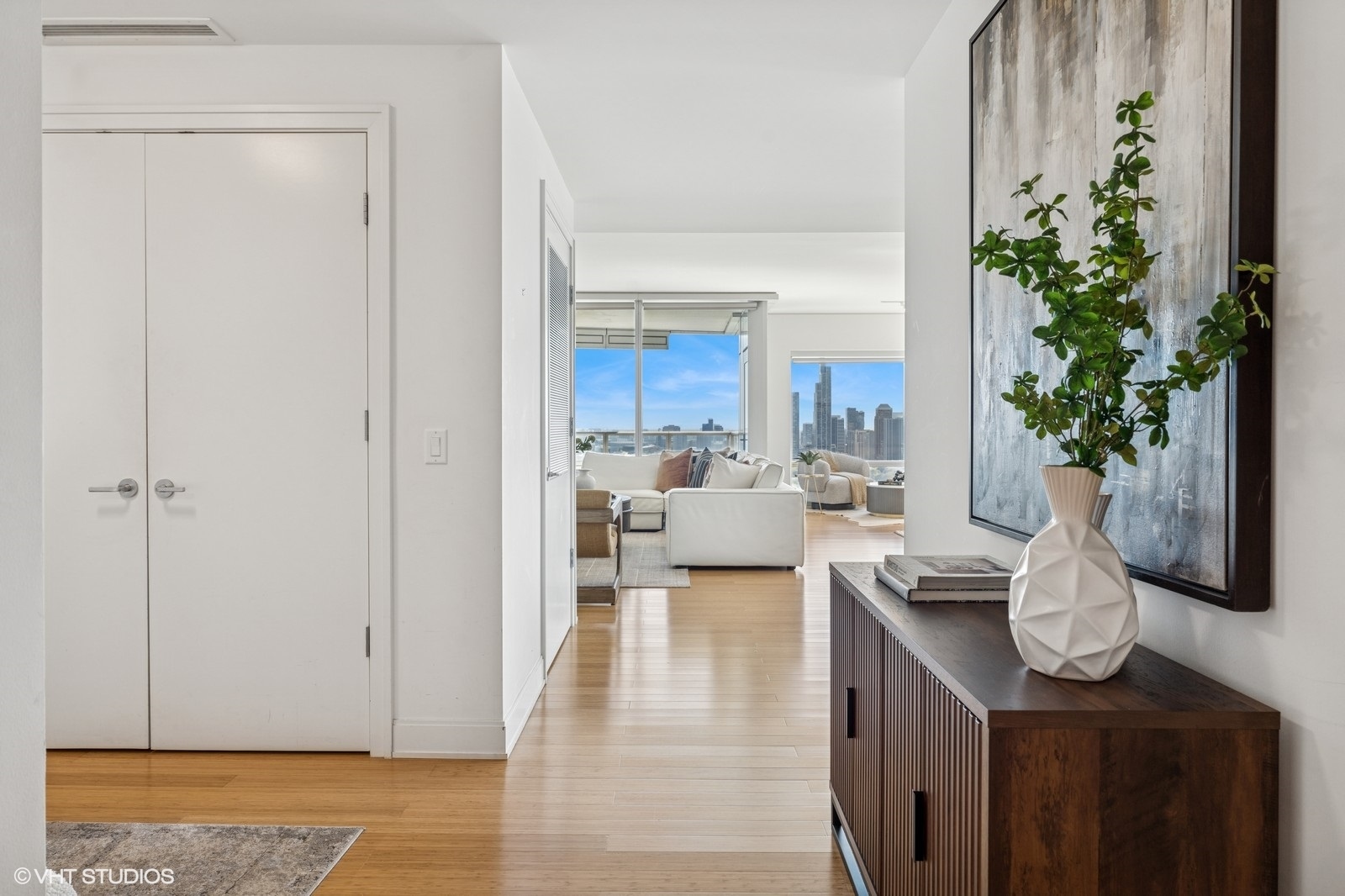 340 E RANDOLPH Street 3006