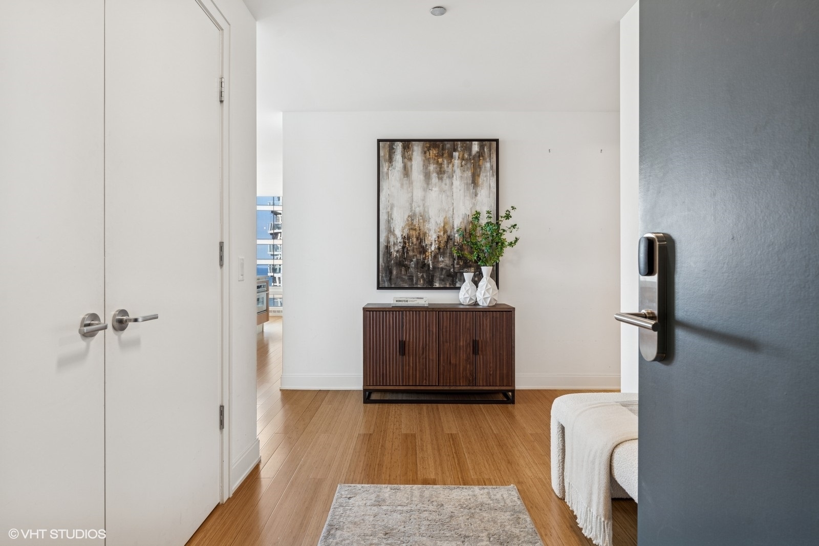 340 E RANDOLPH Street 3006