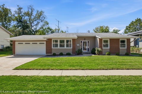 Photo of 6020 TYLER Drive, Woodridge, IL 60517 (MLS # 12762930)
