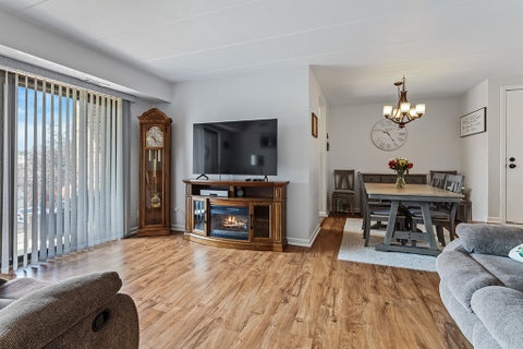 Tiny photo for 14035 Laramie Avenue #409, Crestwood, IL 60418 (MLS # 12748298)