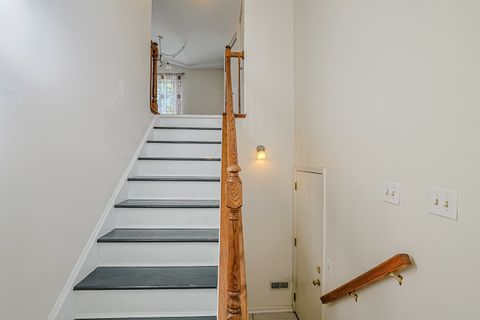 Tiny photo for 712 Shady Oaks Court, Elgin, IL 60120 (MLS # 12462919)