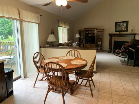 Tiny photo for 162 N Canyon Drive, Bolingbrook, IL 60490 (MLS # 12419618)