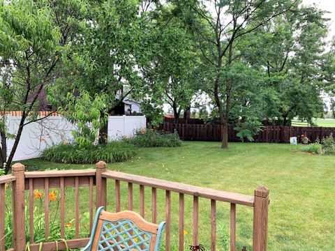 Tiny photo for 162 N Canyon Drive, Bolingbrook, IL 60490 (MLS # 12419618)