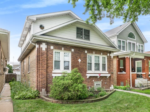 Photo of 6118 W Grace Street, Chicago, IL 60634 (MLS # 12737214)