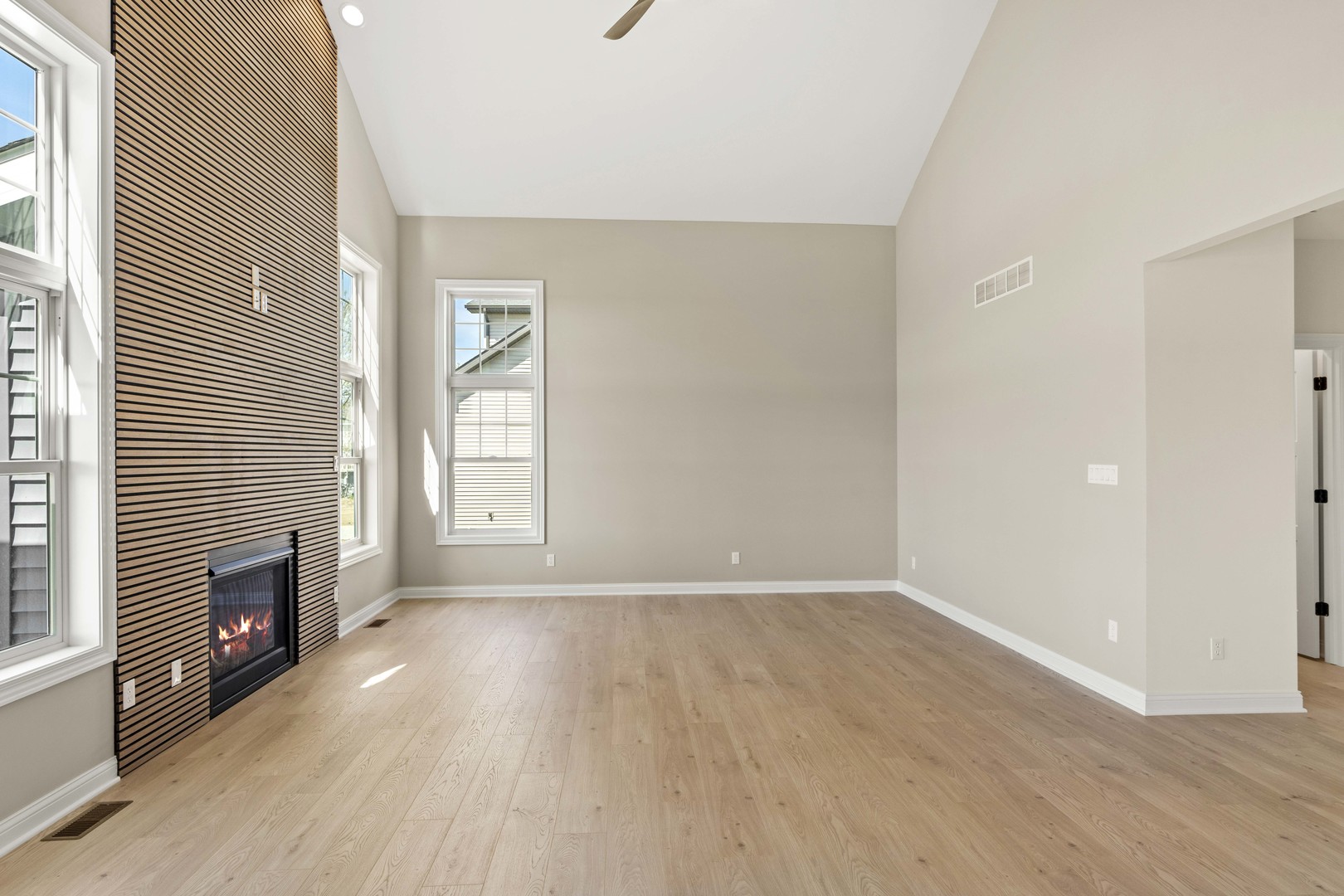 5955 W 135th Place