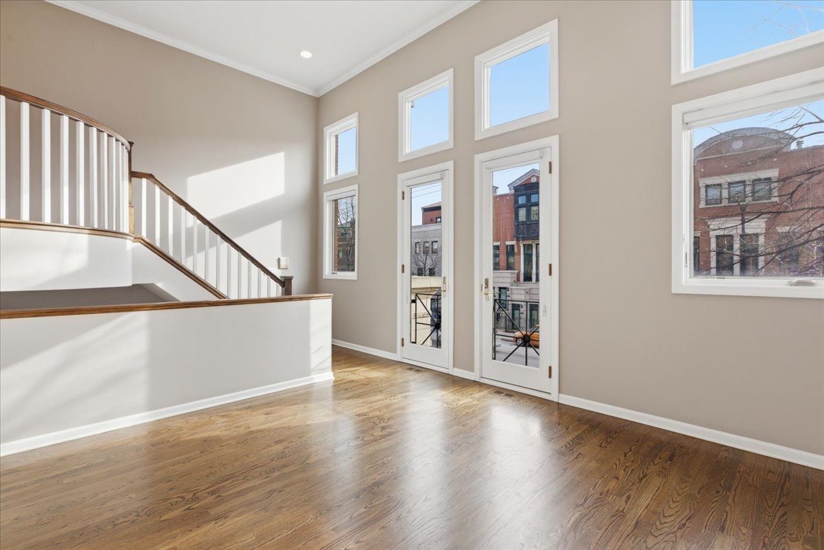 2017 N LINCOLN Avenue H