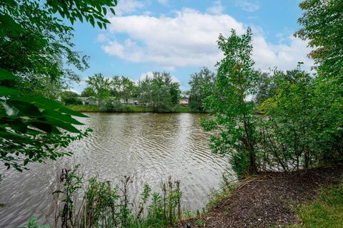Tiny photo for 823 Anchor Court, Bartlett, IL 60103 (MLS # 12427752)