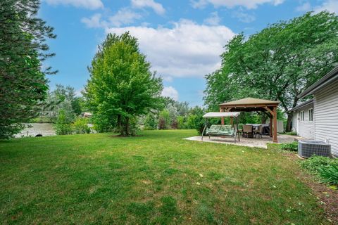 Tiny photo for 823 Anchor Court, Bartlett, IL 60103 (MLS # 12427752)