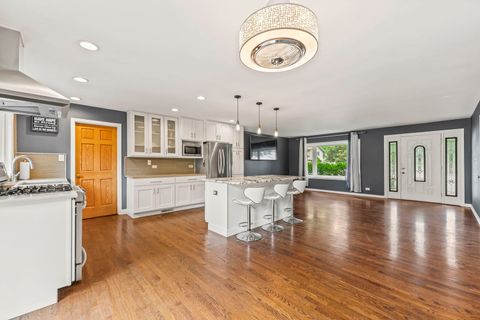 Tiny photo for 823 Anchor Court, Bartlett, IL 60103 (MLS # 12427752)