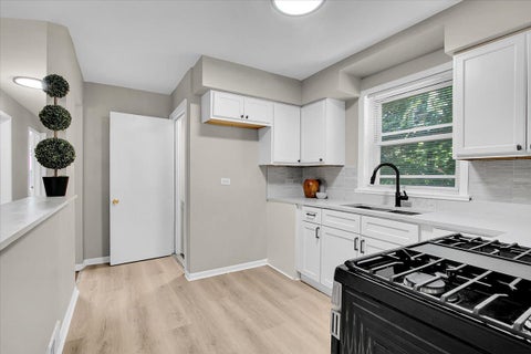 Tiny photo for 659 W 129th Place, Chicago, IL 60628 (MLS # 12751606)