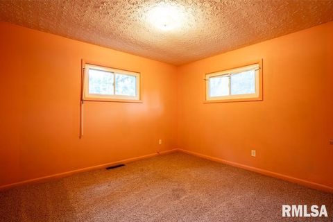 Tiny photo for 603 S MAPLE Street, West Frankfort, IL 62896 (MLS # QC4268649)