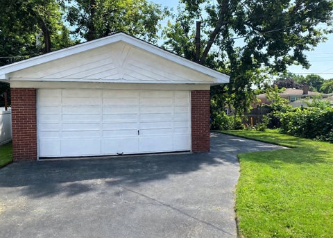 Tiny photo for 9521 S Knox Avenue, Oak Lawn, IL 60453 (MLS # 12748056)