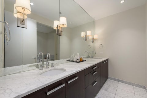 Tiny photo for 30 W Oak Street #7B, Chicago, IL 60610 (MLS # 12731201)