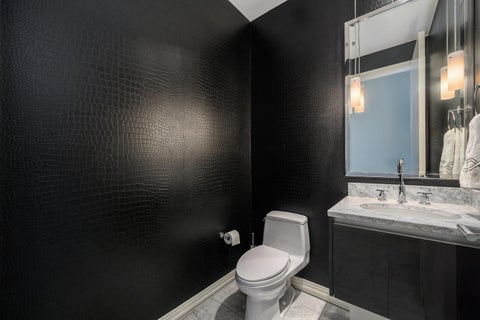 Tiny photo for 30 W Oak Street #7B, Chicago, IL 60610 (MLS # 12731201)